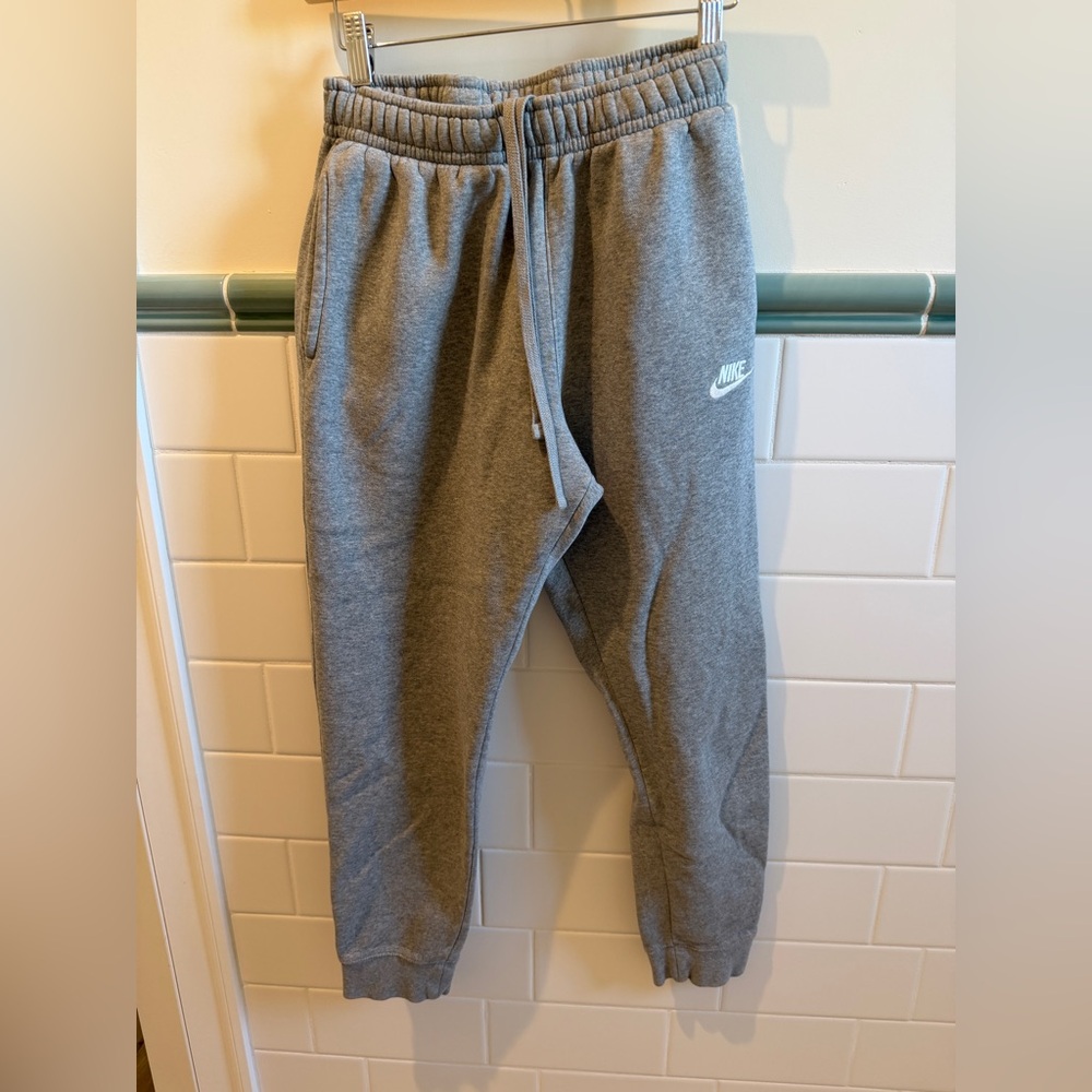 Nike Gray Fleece Jogger Pants. Size Small